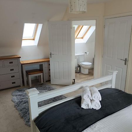 3 Bedroom Townhouse Near Bicester Village ภายนอก รูปภาพ
