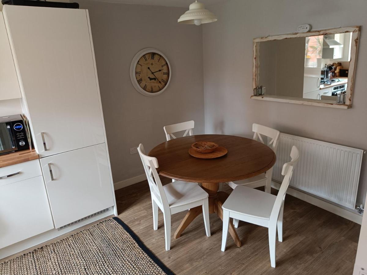 3 Bedroom Townhouse Near Bicester Village ภายนอก รูปภาพ