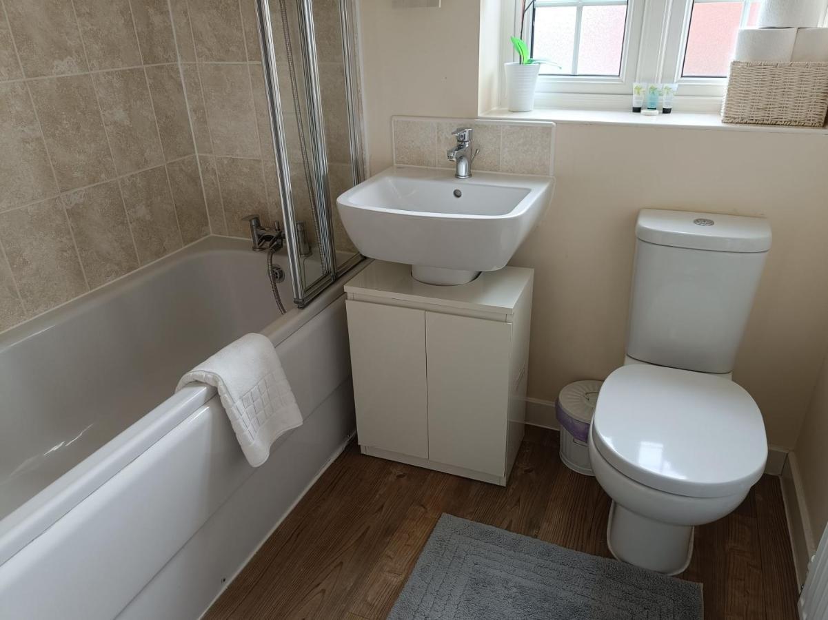 3 Bedroom Townhouse Near Bicester Village ภายนอก รูปภาพ