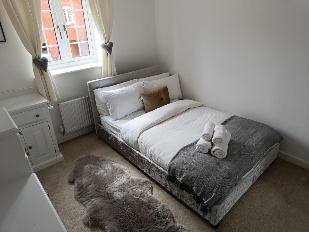 3 Bedroom Townhouse Near Bicester Village ภายนอก รูปภาพ
